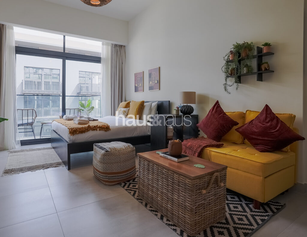 Vibrant and Chic Studio | Accessible | Cosy