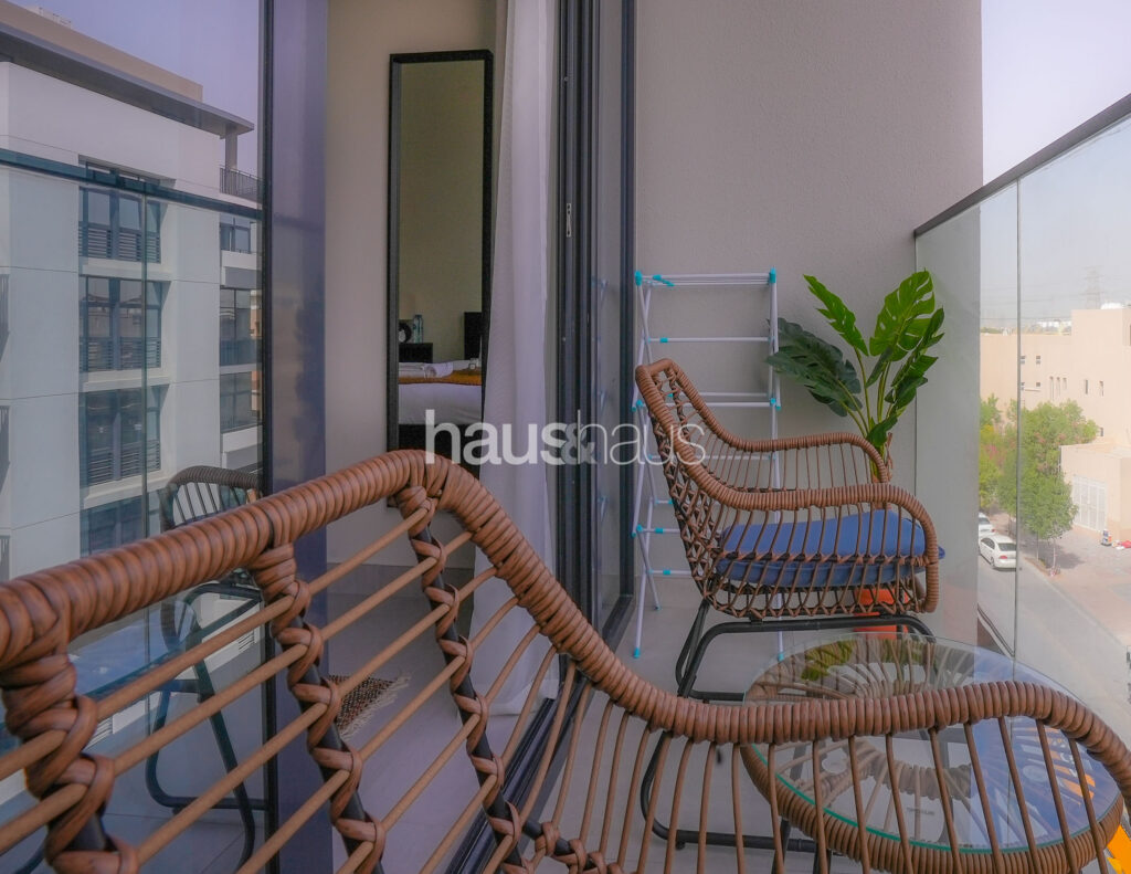 Vibrant and Chic Studio | Accessible | Cosy