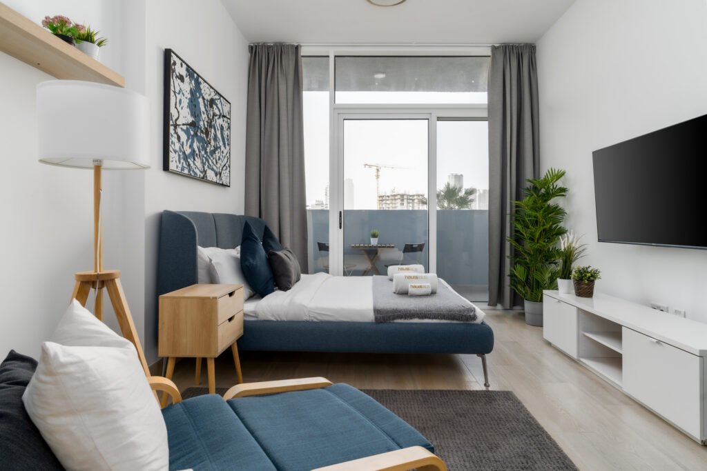 Muebles Modernos | Balcón | Espacioso