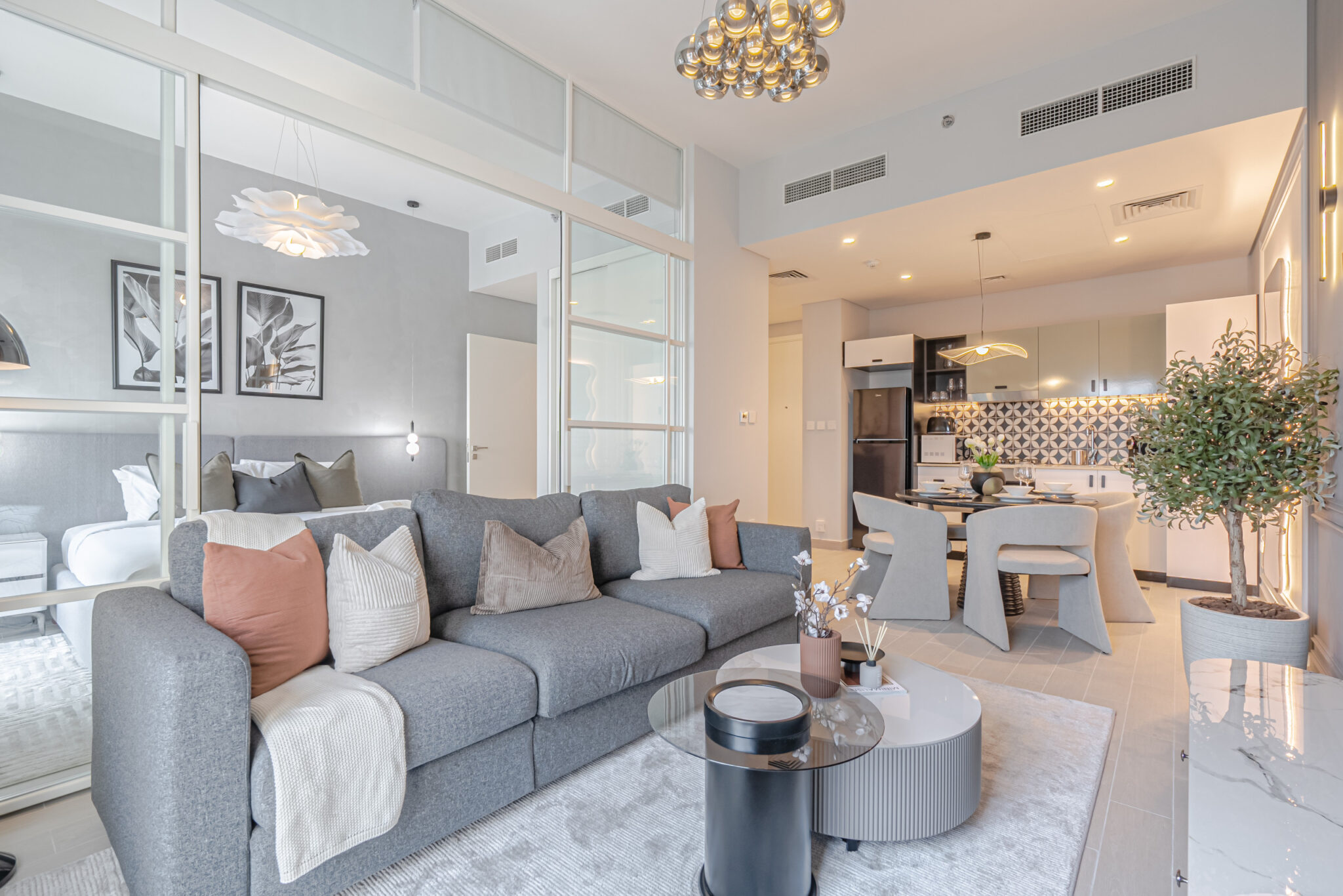 Luxurious 2BR | Pool and Golf Course View