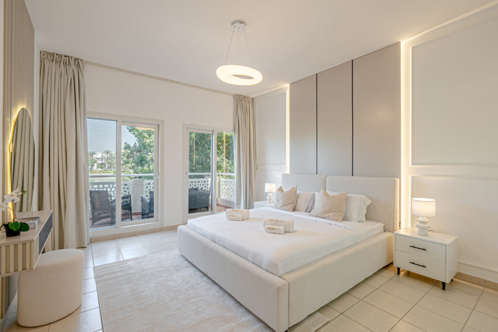 Ideal for Families | Lake View | Very Spacious