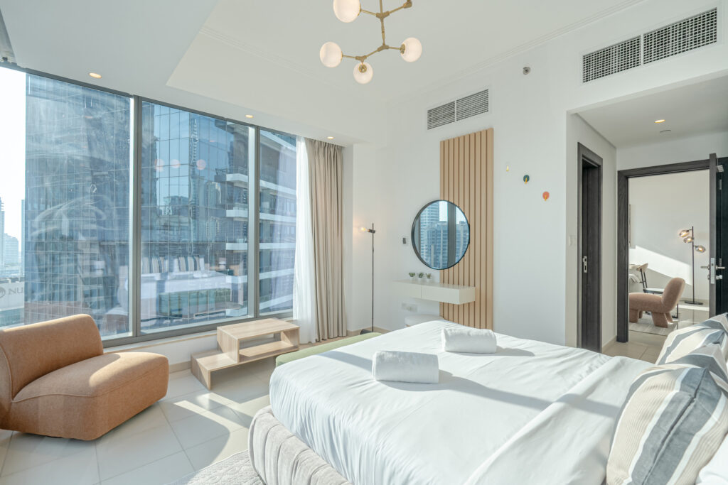 Contemporary 1BR | Sleeps 4 | Central