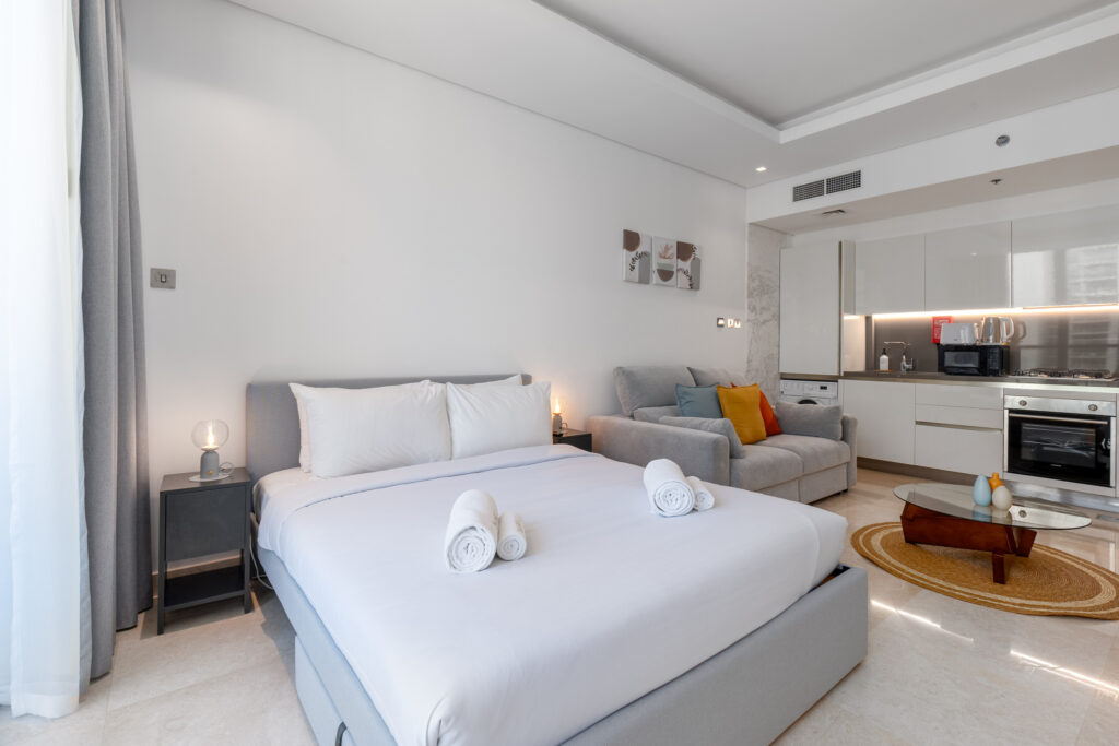 Pool View | Cosy Studio | Beautiful Facilities