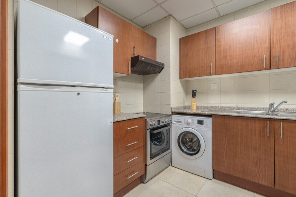 Spacious 1BR | Central | Near Marina Walk