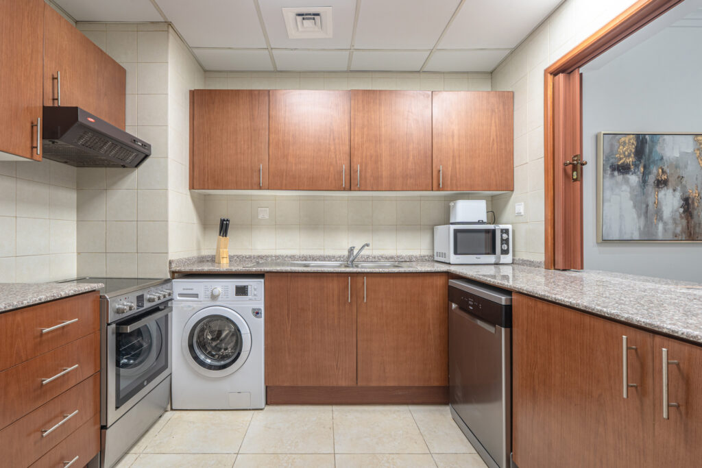 Spacious 1BR | Central | Near Marina Walk