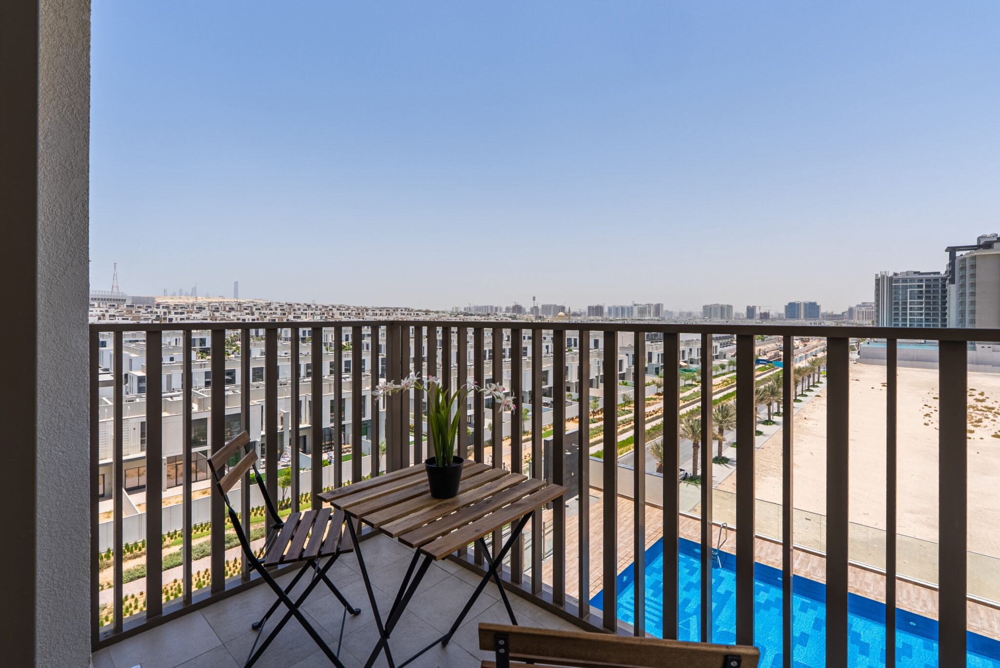 Cosy Studio with Pool View | Your Poolside Escape