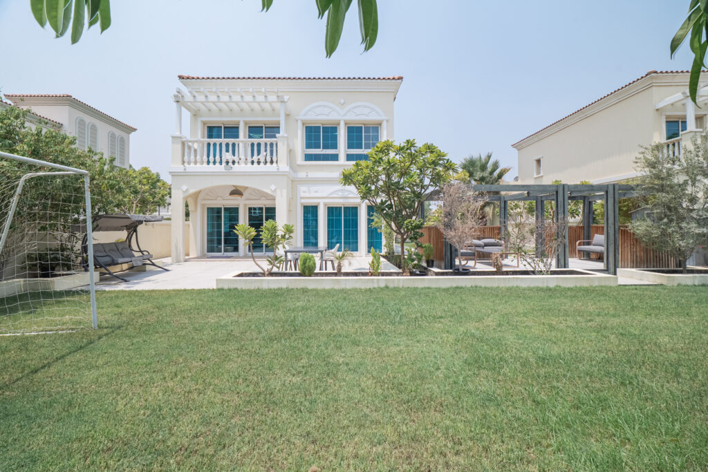 Best for Family | Spacious | Private Garden