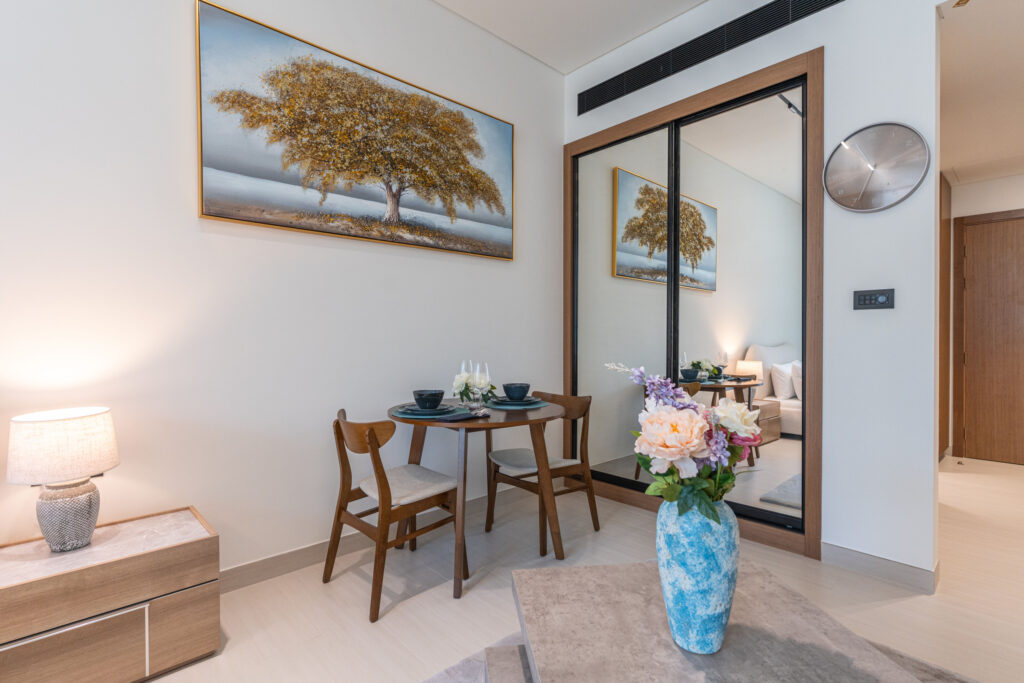 Urban Escape | Private Jacuzzi | Multiple Units