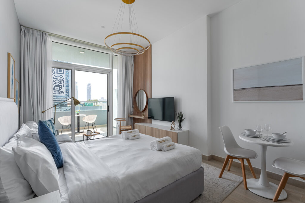 Spacious Balcony with Charming Park View | Cosy