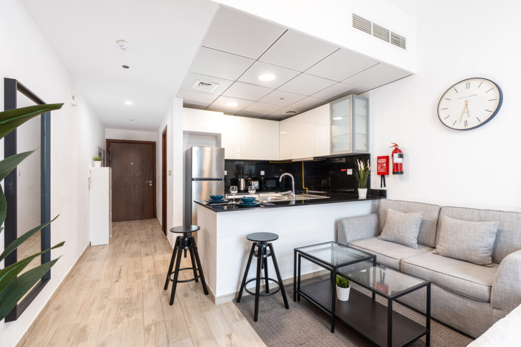 Contemporary | Fully Equipped | Spacious