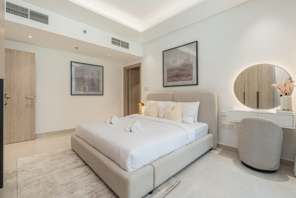 Brand New | Pool View | Near Circle Mall