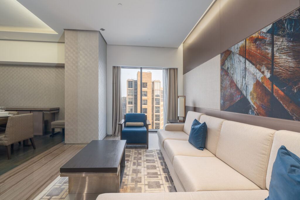 Close to Creek Park | Spacious | Hotel Facilities