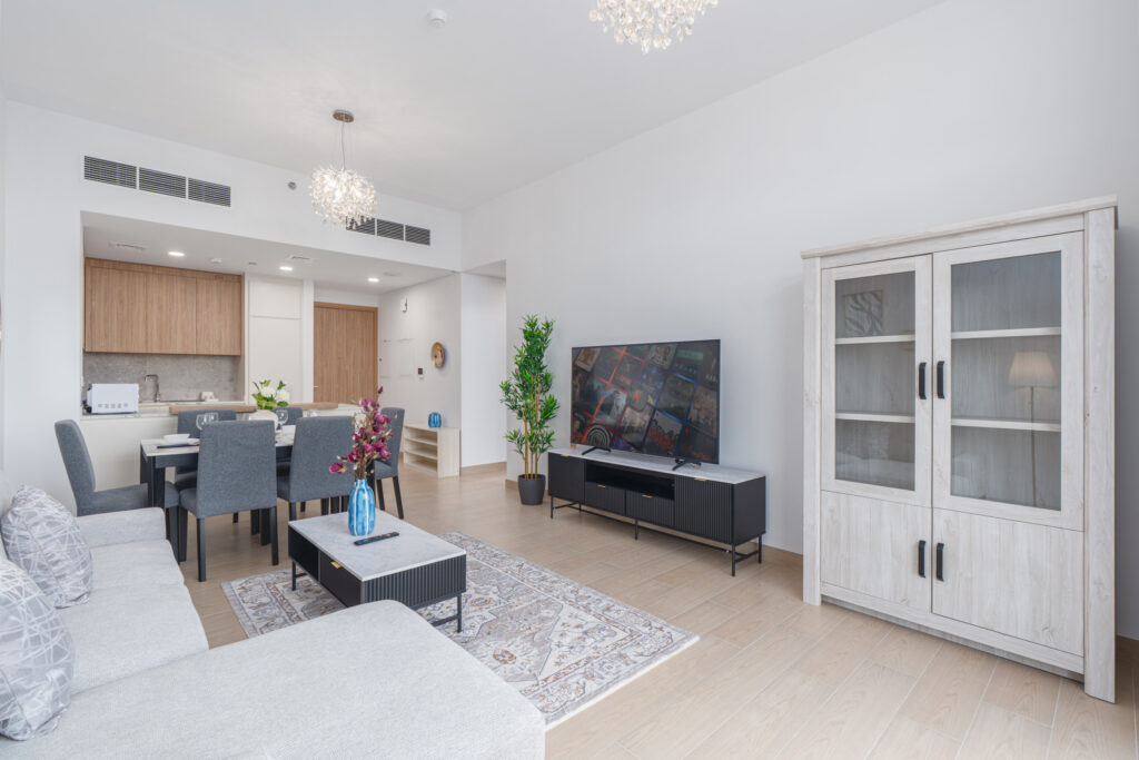 Spacious 2BR | Modern | Fully Equipped