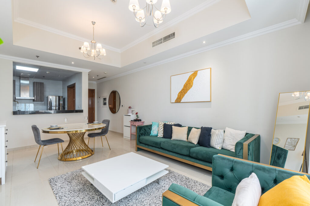 Comfortable 1BR Retreat | Prime Downtown Location