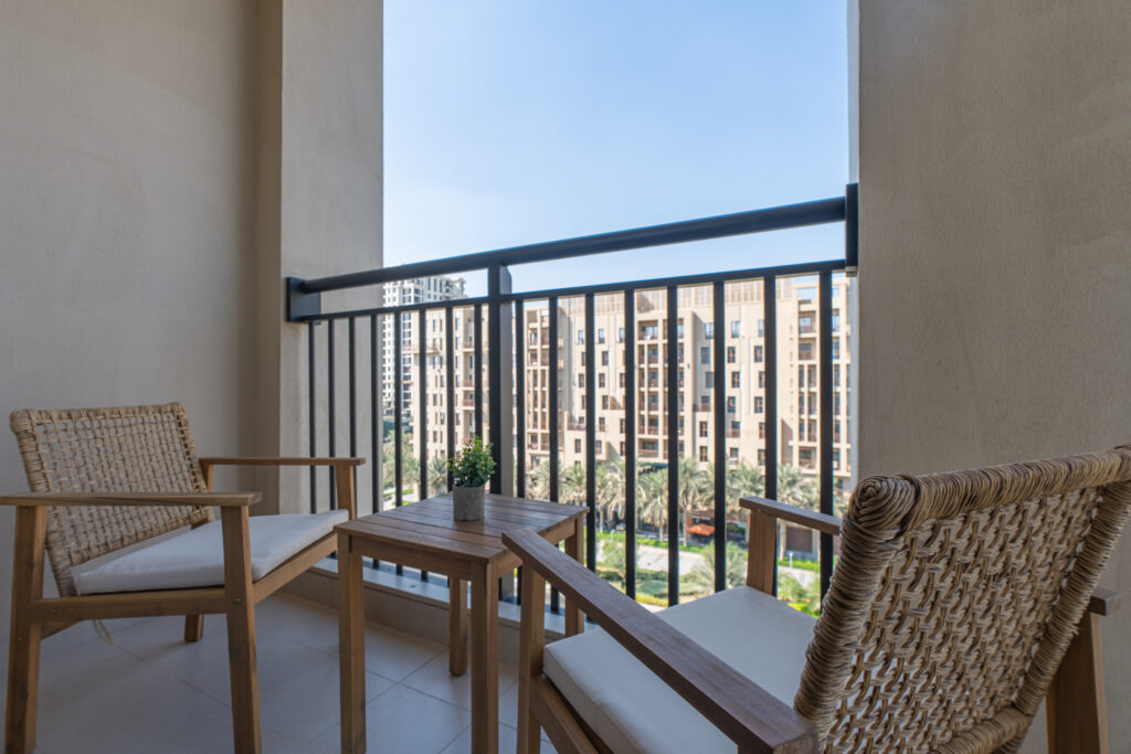 Peaceful Community | Modern | Best for Family