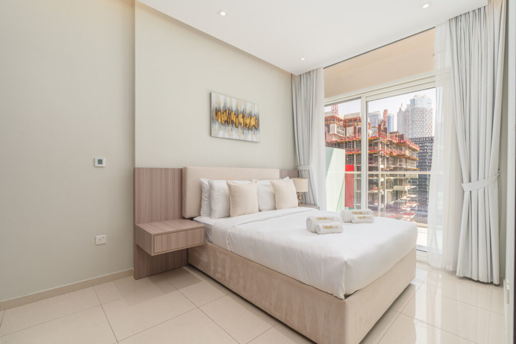 Canal Views | Easy Access to Downtown Dubai | 2BR