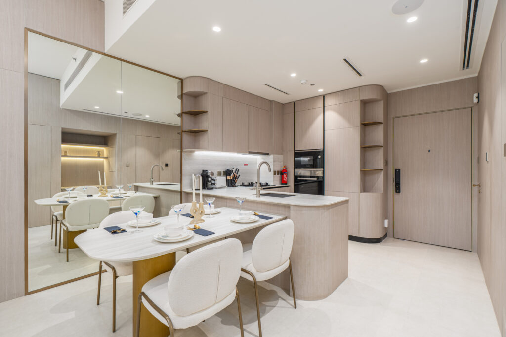 Contemporary 1BR | Smart Home | Brand New