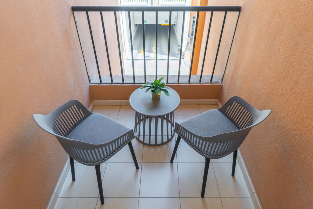 Newly Furnished | Well-connected | JVC