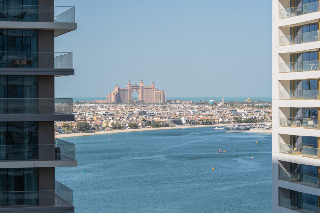 Sea and Atlantis View | Direct Beach Access | 1BR