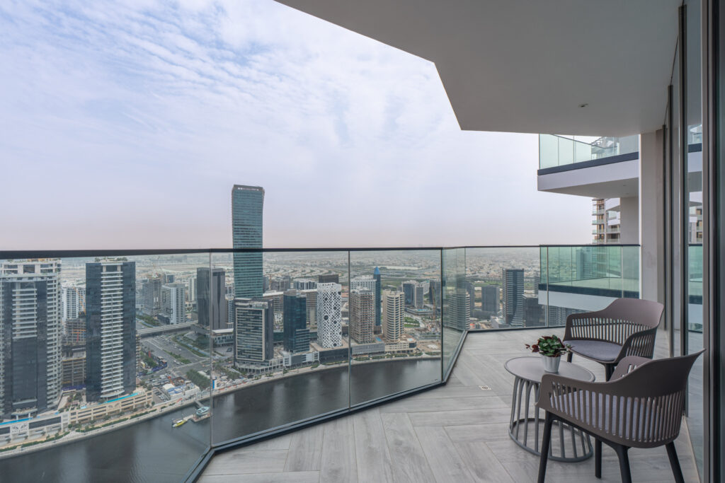 Beautiful Canal & Burj Khalifa View | Luxurious 2BR