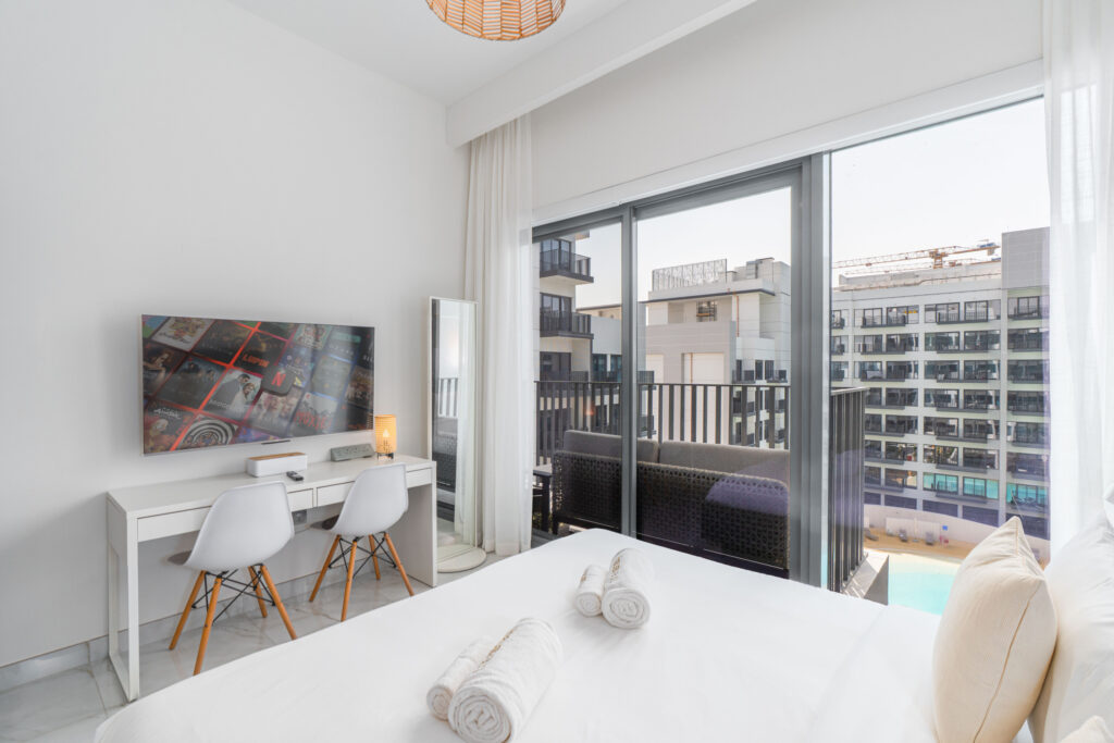 Fully Equipped 1BR | Cosy Living | Pool View