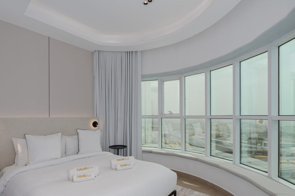 Fully Equipped | Skyline Views | Great Facilities