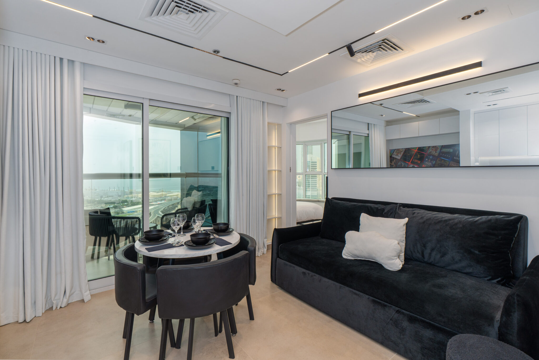 Fully Equipped | Skyline Views | Great Facilities