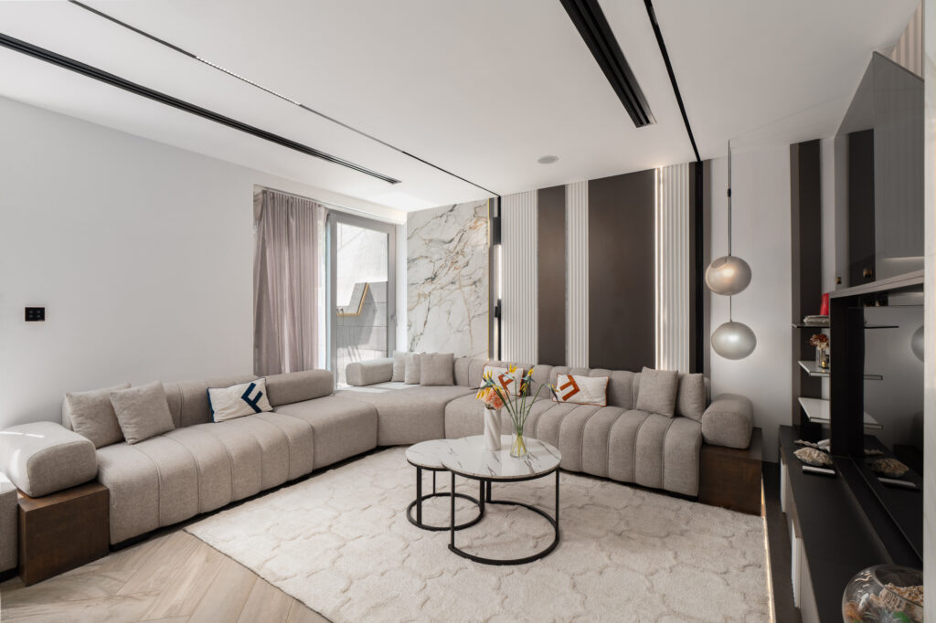 Premium 4BR Modern Townhouse | Upgraded & Stylish Interiors