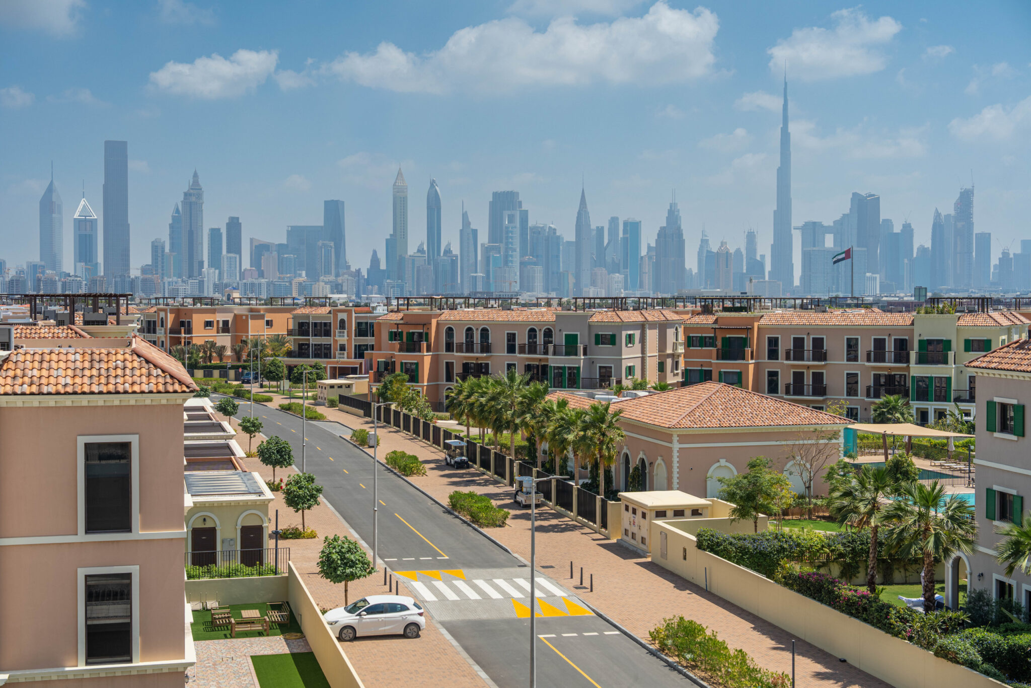 Chic | Fully Equipped | Waterfront Community