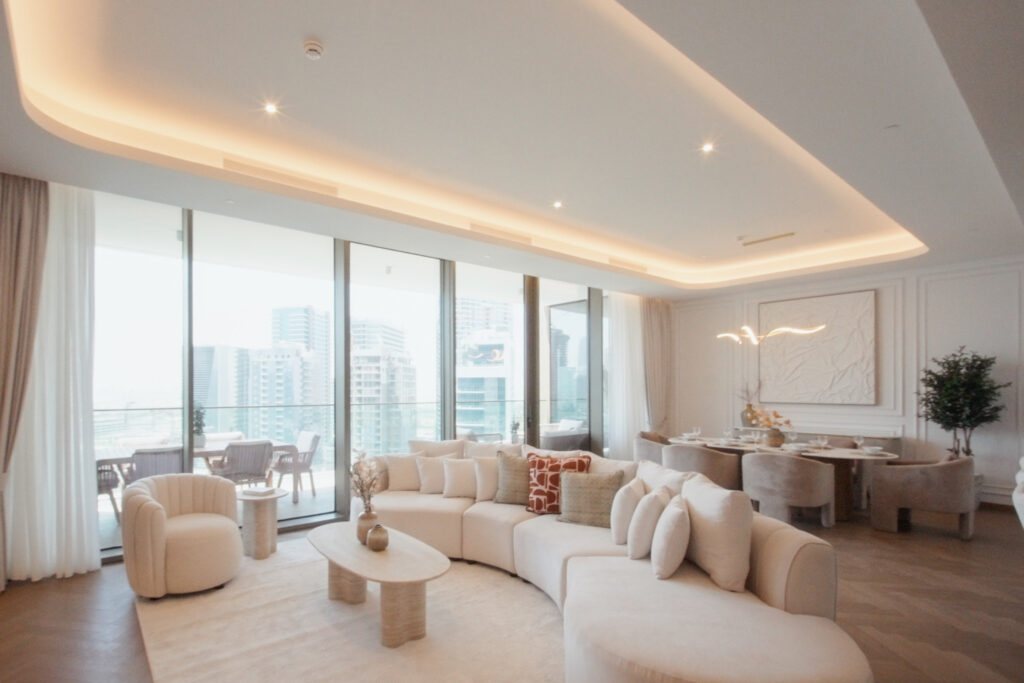 Stylish & Luxurious | Canal Views | Brand-New