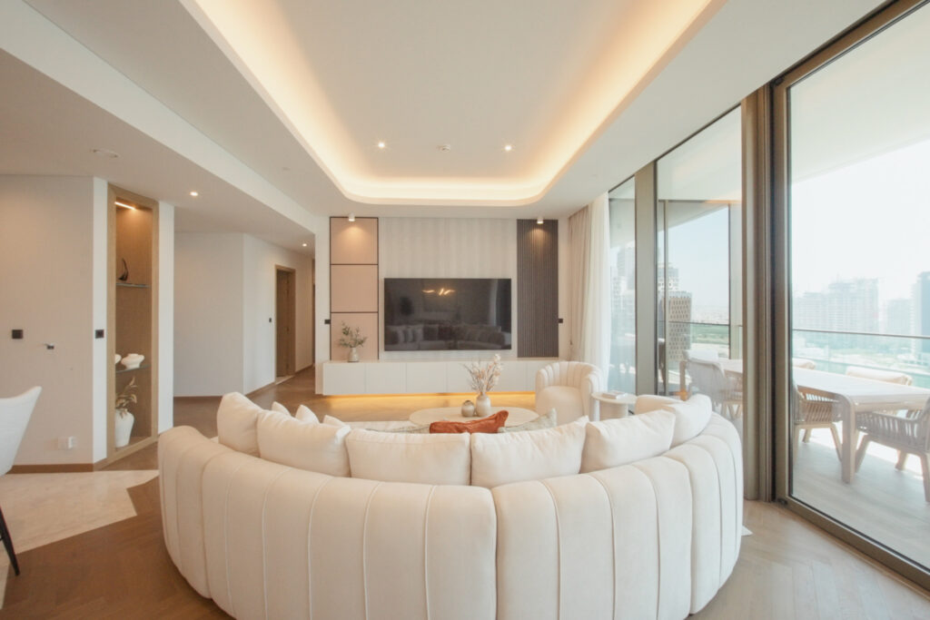Stylish & Luxurious | Canal Views | Brand-New