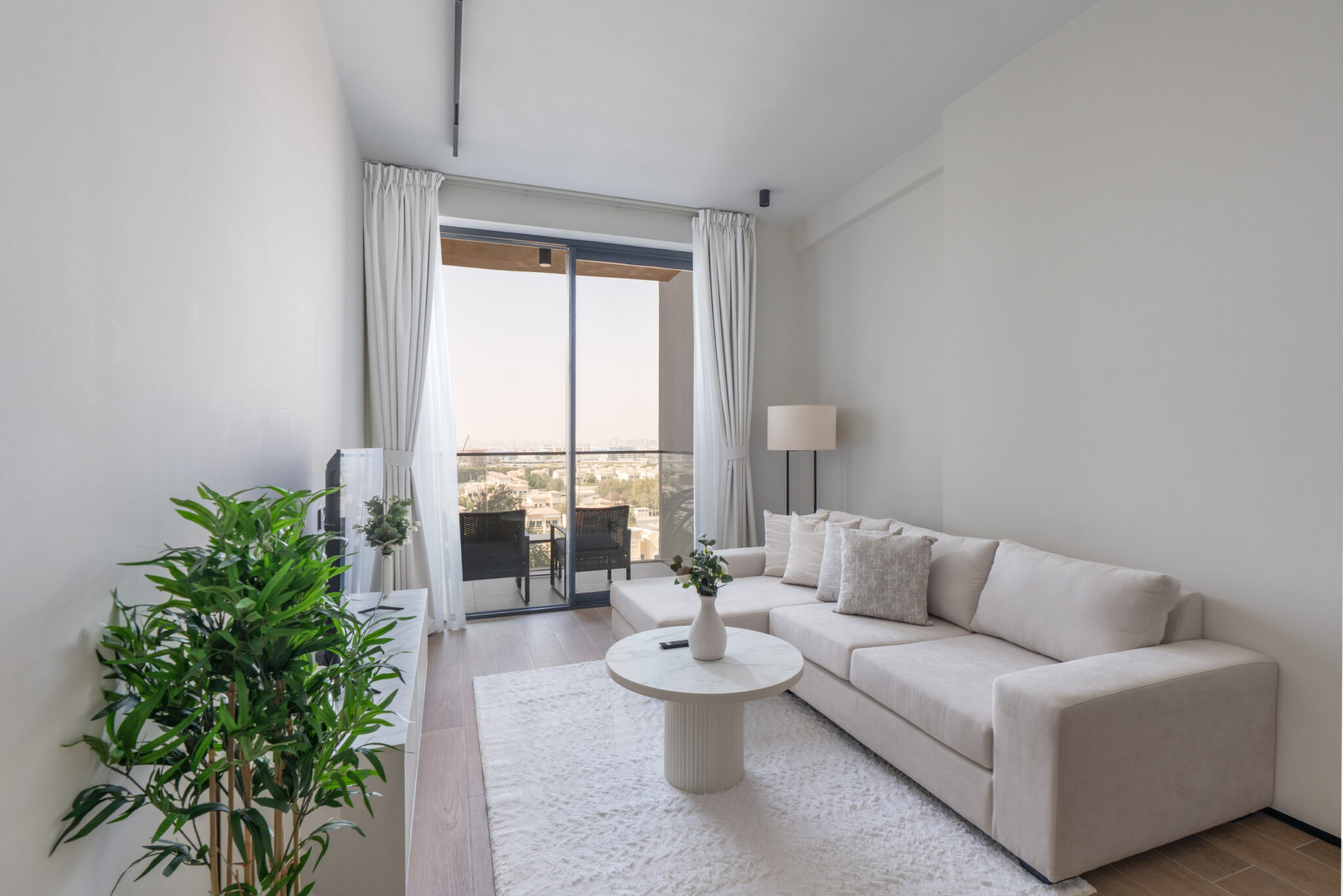 Fully Equipped | Minimalist Contemporary | 1BR