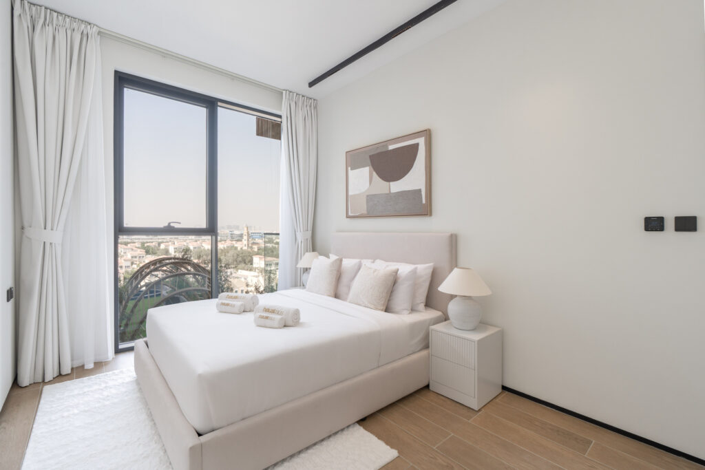 Fully Equipped | Minimalist Contemporary | 1BR