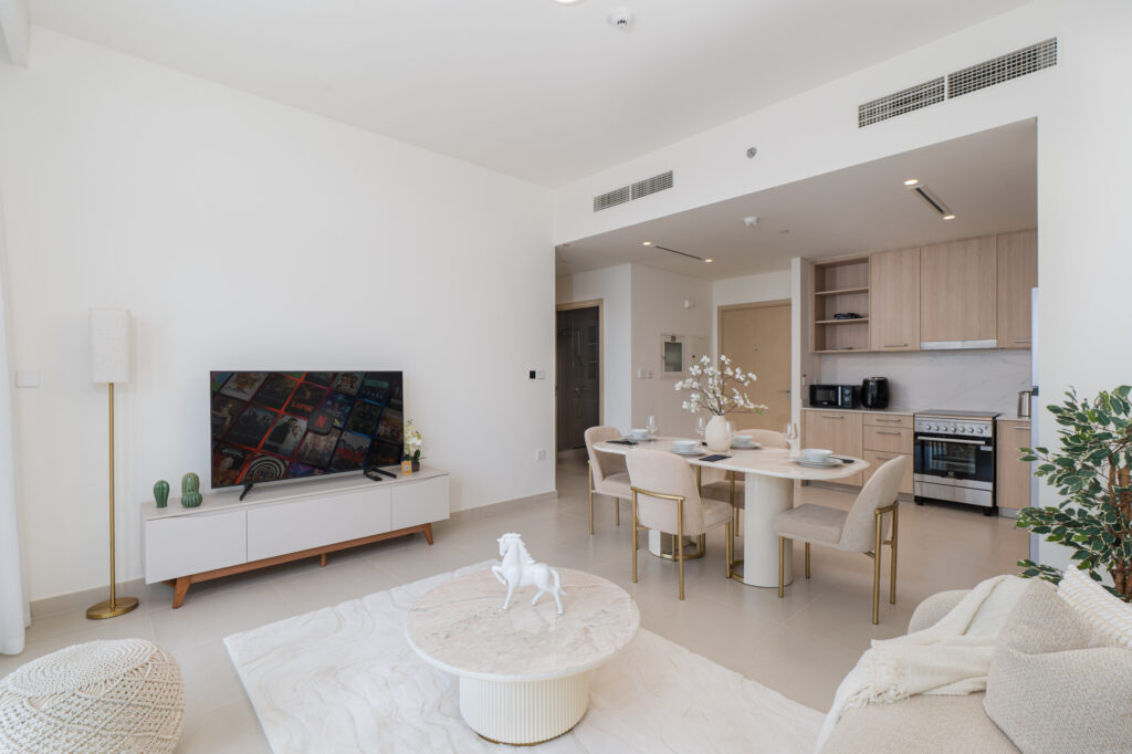 Brand New | Contemporary | Beautiful Community