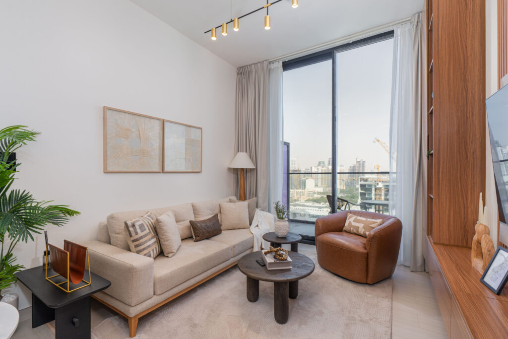 Turnkey | Modern Furnishing | Well-Connected