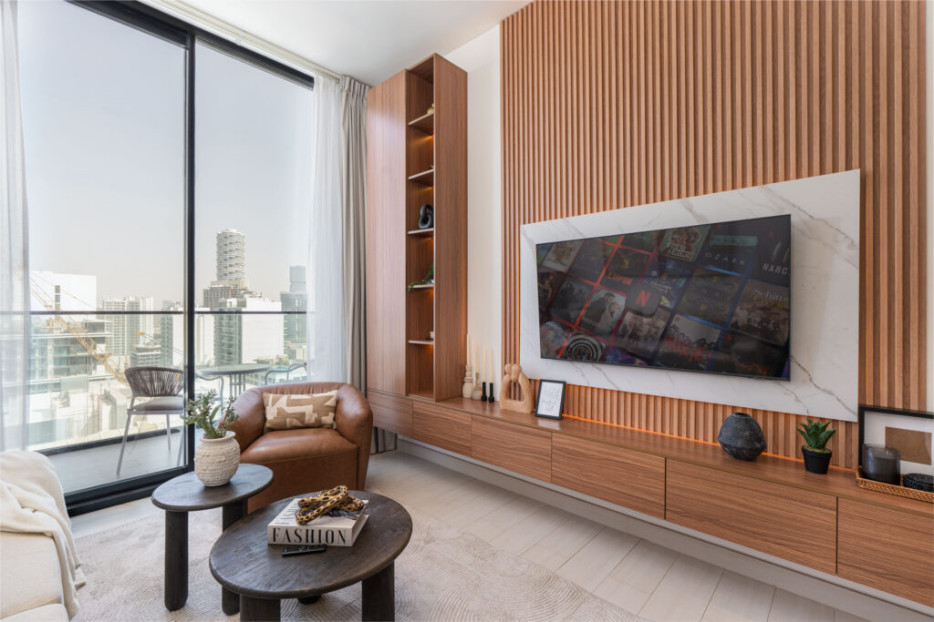 Turnkey | Modern Furnishing | Well-Connected