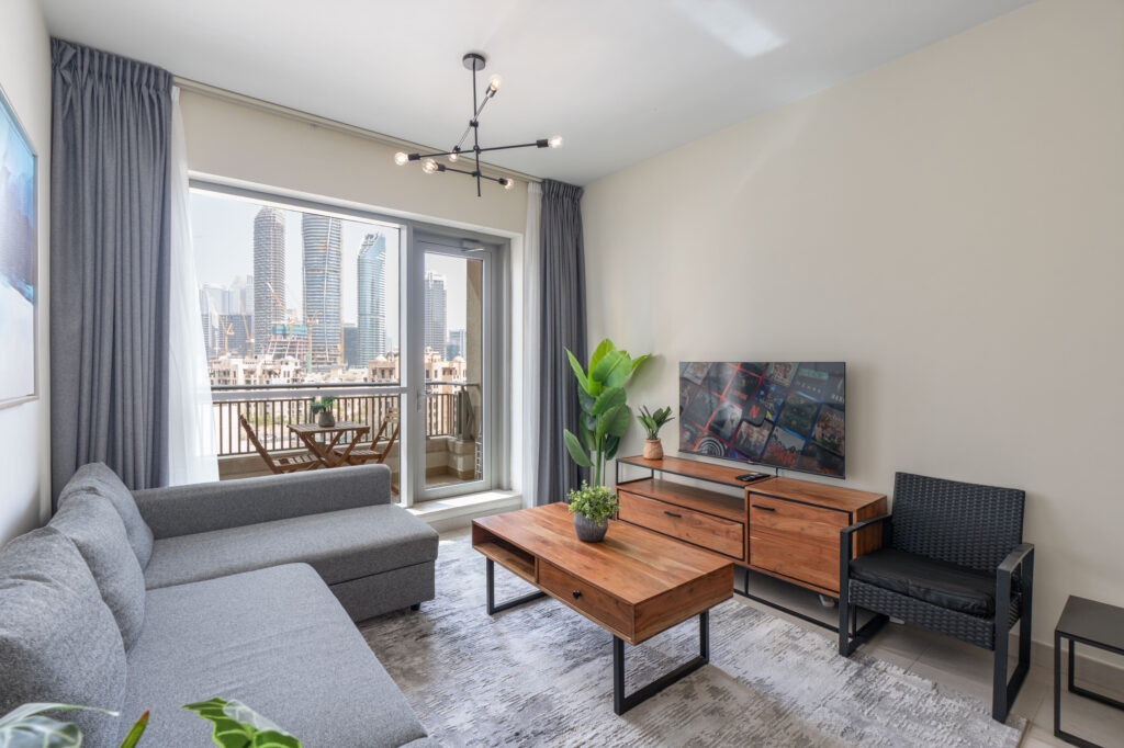 Central | Fully Equipped 1BR | City Views