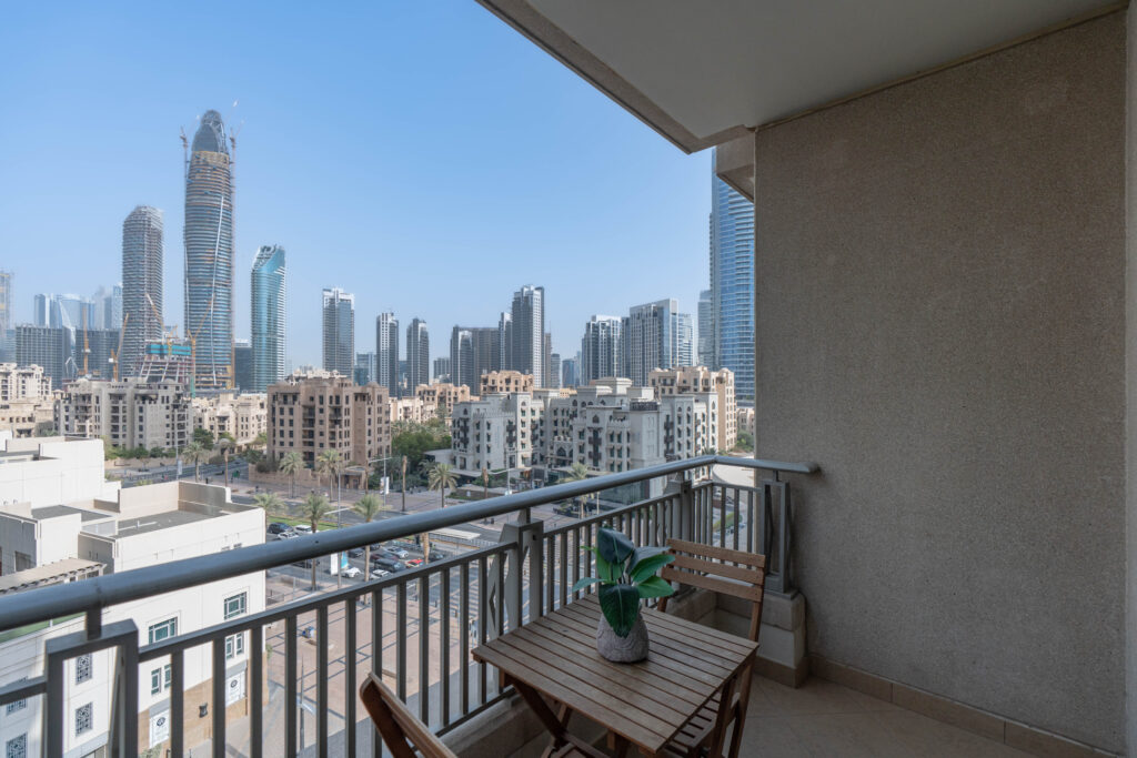 Central | Fully Equipped 1BR | City Views