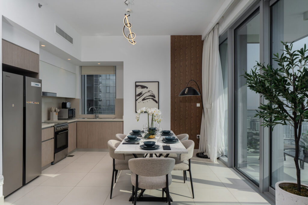 Spectacular Views | Contemporary | Creek Harbour