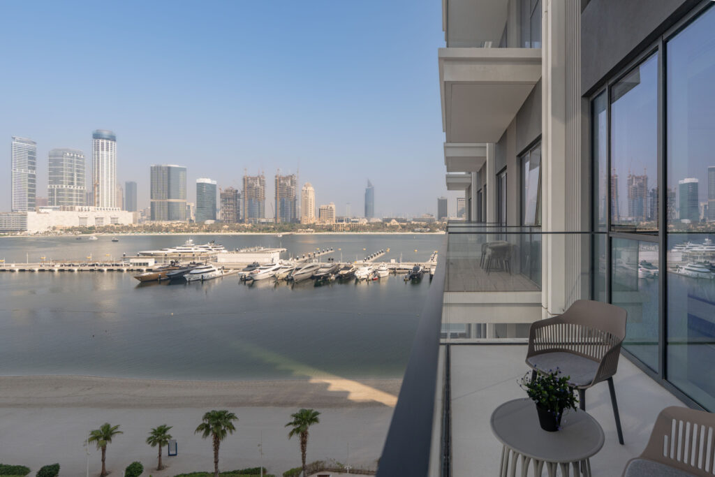 Luxurious Ambience | Newly Furnished | Beach Access