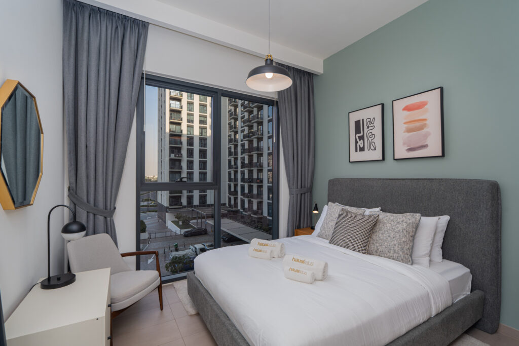 Near Metro | Chic and Fully Equipped | Spacious