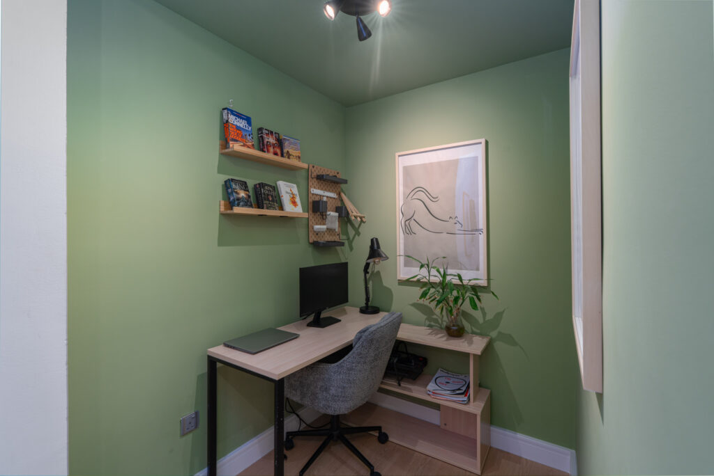 Next to Metro | Lake View | Fully Equipped