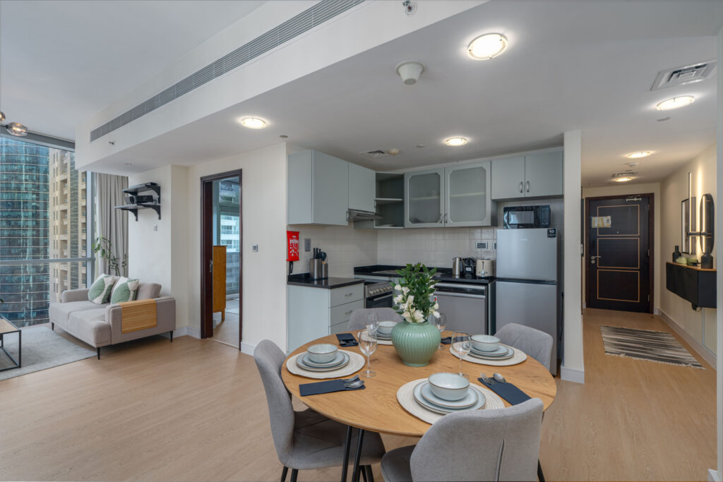 Next to Metro | Lake View | Fully Equipped