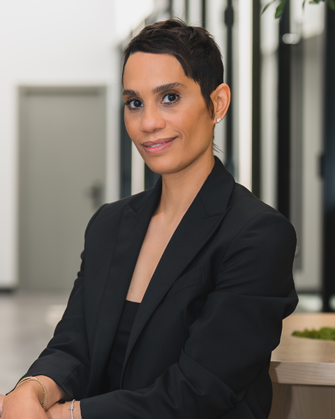 Naomi-Lyons-haus-holidays-web Naomi Lyons