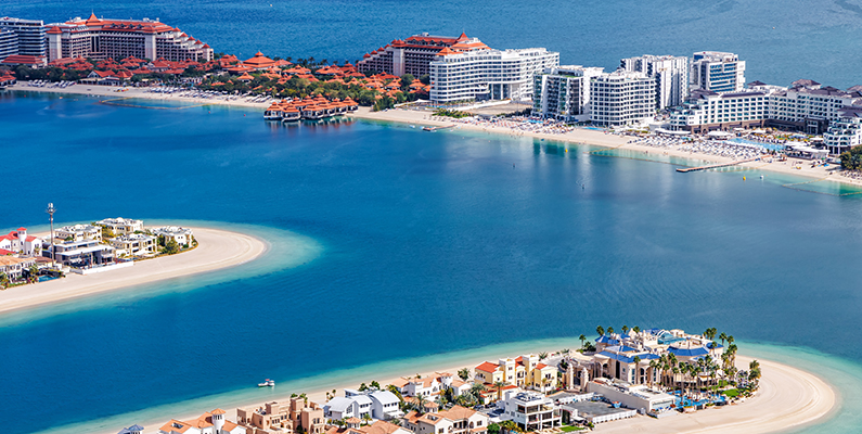 Palm Jumeirah – Best for luxury getaways